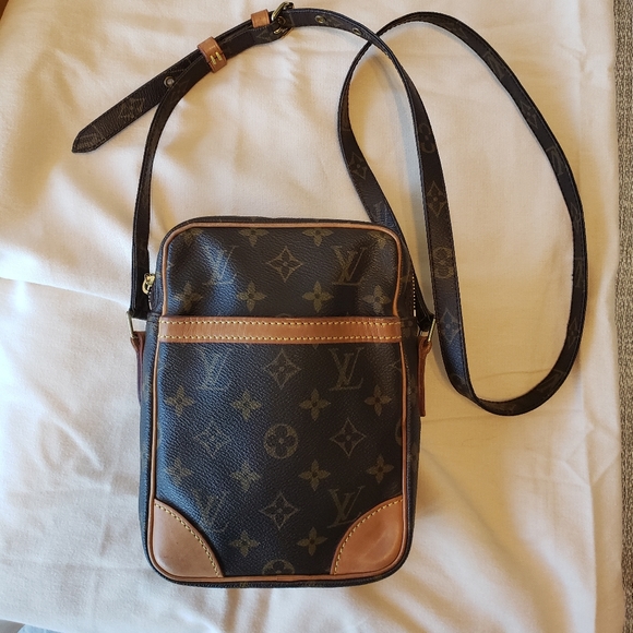 Louis Vuitton Bags Authentic Louis Vuitton Monogram Canvas Danube